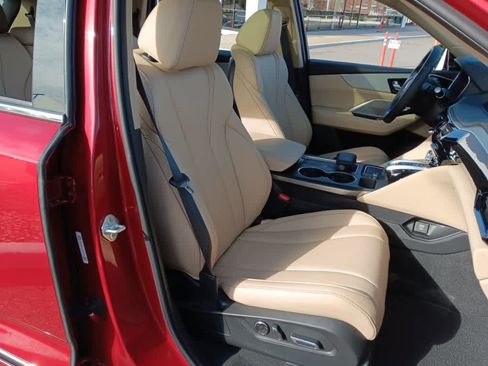 Used 2023 Acura MDX SH-AWD image 11