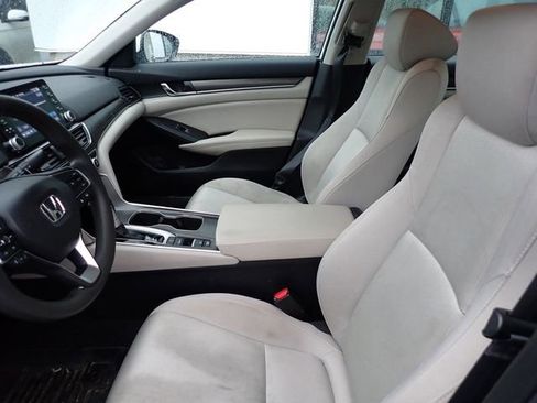 Used 2021 Honda Accord LX image 9