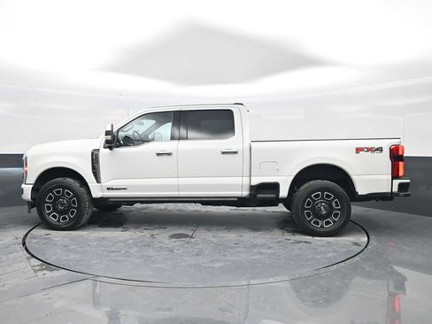 Used 2024 Ford F250 Platinum image 5