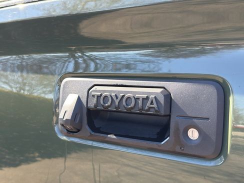Used 2021 Toyota Tacoma TRD Sport image 14