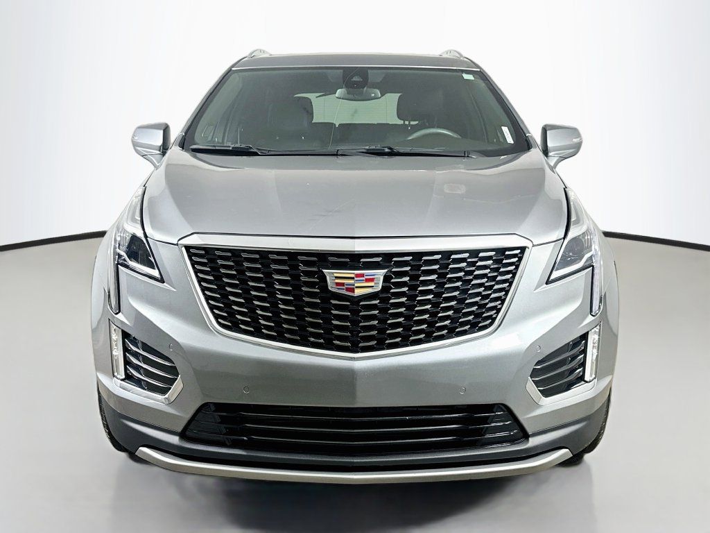 Used 2024 Cadillac XT5 Premium Luxury FWD image 2