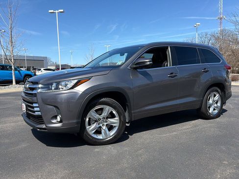 Used 2018 Toyota Highlander Limited image 1