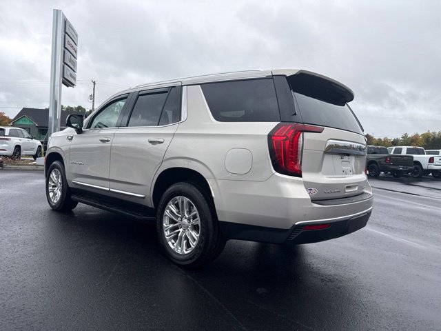 Used 2022 GMC Yukon SLT w/ SLT Luxury Package AWD/4WD image 4