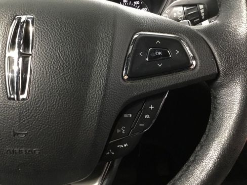 Used 2018 Lincoln MKC Premiere image 33