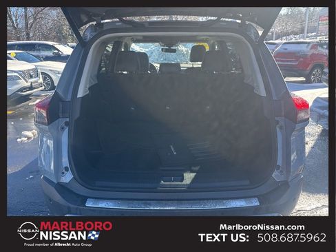 Certified 2022 Nissan Rogue SL w/ SL Premium Package image 13
