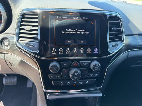 Used 2020 Jeep Grand Cherokee Limited AWD/4WD image 14