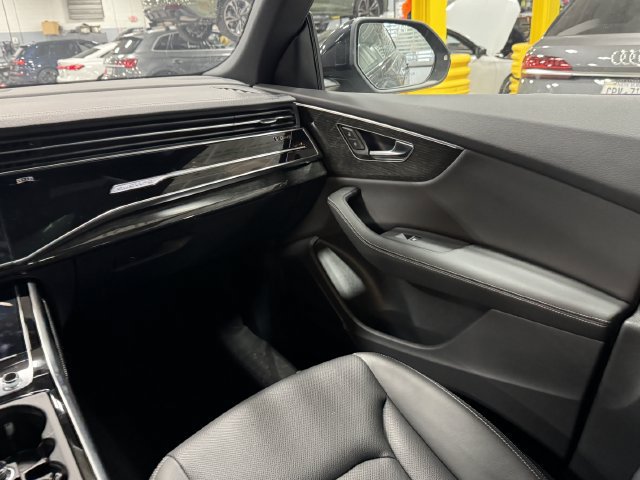 Used 2026 Audi Q8 Premium Plus AWD/4WD image 14