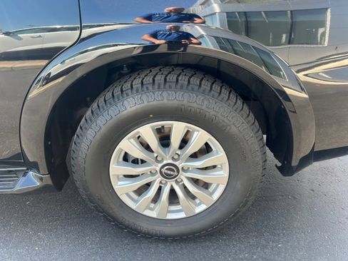 Used 2024 Nissan Armada SV AWD/4WD image 27