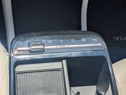 Used 2025 Hyundai Tucson Limited FWD image 26