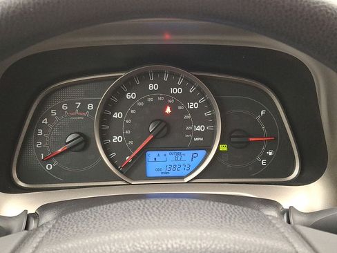 Used 2014 Toyota RAV4 LE AWD/4WD image 16