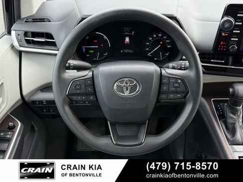 Used 2022 Toyota Sienna LE image 14