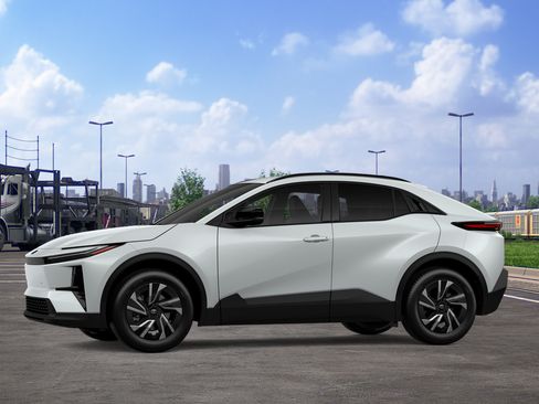 New 2026 Toyota C-HR AWD/4WD image 9