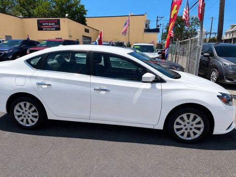 Used 2017 Nissan Sentra SV FWD image 3