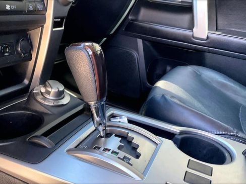 Used 2016 Toyota 4Runner Limited image 16