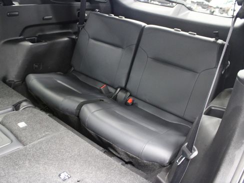 Used 2024 Mitsubishi Outlander SE image 38