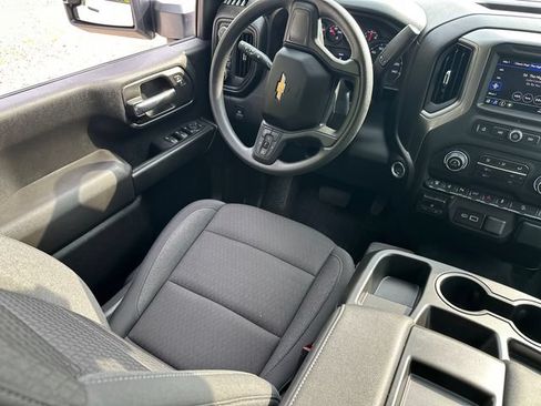Certified 2025 Chevrolet Silverado 2500 Custom w/ Custom Value Package AWD/4WD image 19