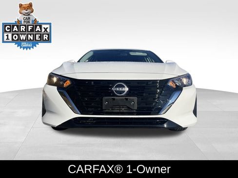 Used 2024 Nissan Sentra SV image 2