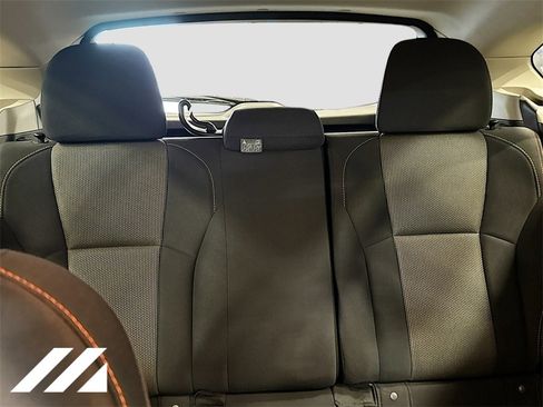 Certified 2023 Subaru Crosstrek 2.0i Premium image 30