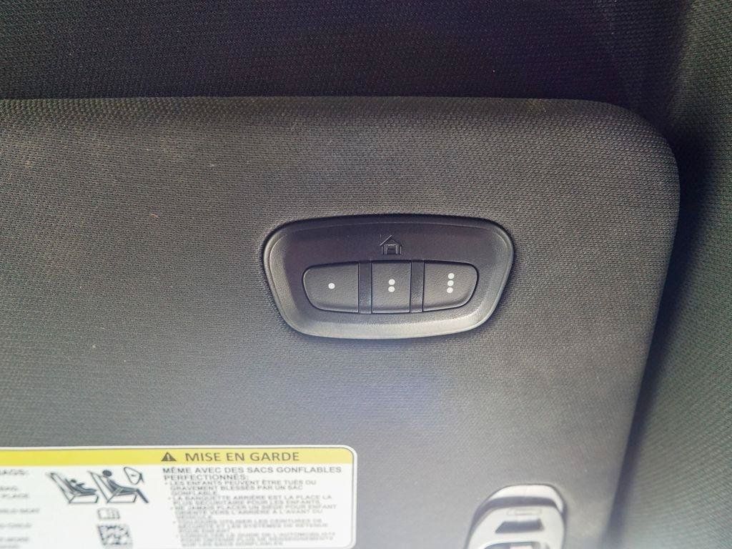 Used 2024 RAM 1500 Laramie AWD/4WD image 35