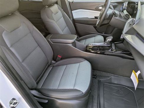 New 2026 Chevrolet Trax LT w/ Driver Confidence Package image 24