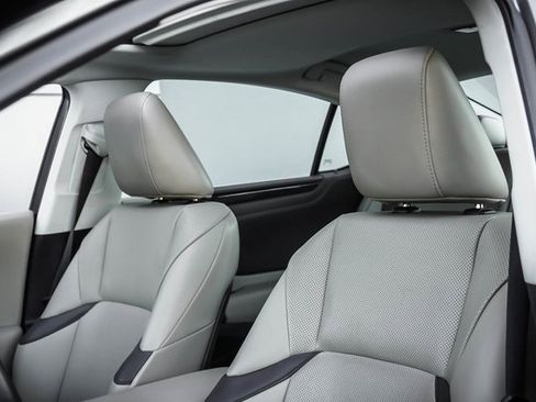 Certified 2021 Lexus ES 350 w/ Premium Package image 10