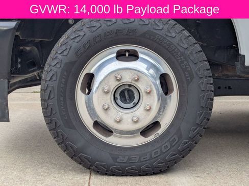 Used 2024 Ford F350 XL image 12