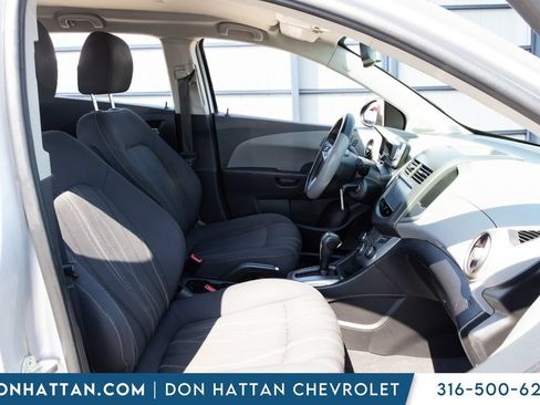 Used 2016 Chevrolet Sonic LT FWD image 18