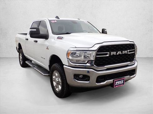 Used 2024 RAM 2500 Big Horn w/ Off Road Package image 6