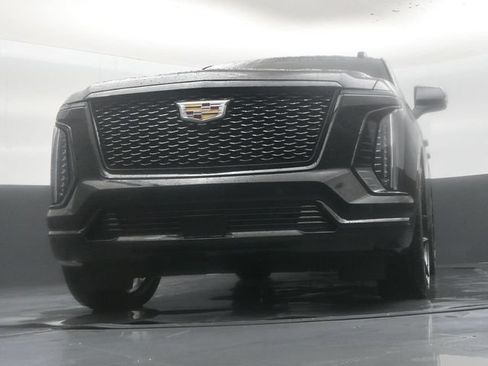 Used 2025 Cadillac Escalade Sport w/ Touring Package AWD/4WD image 48