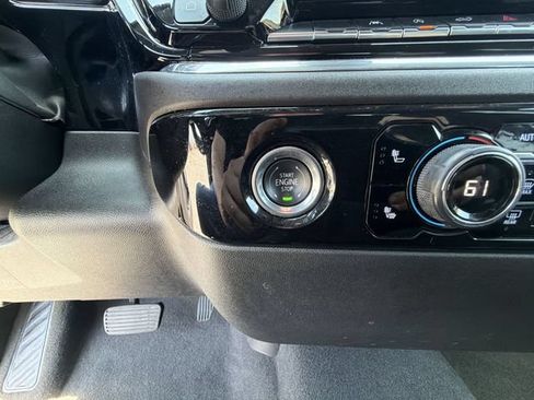 Certified 2024 Chevrolet Silverado 1500 LT AWD/4WD image 18