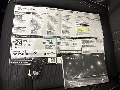 Certified 2024 Buick Envision Avenir image 4