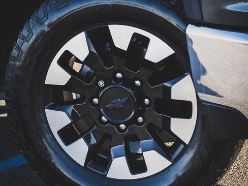 Used 2020 Chevrolet Silverado 2500 LT w/ All Star Edition image 29