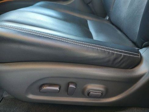 Used 2018 Nissan Murano Platinum image 3