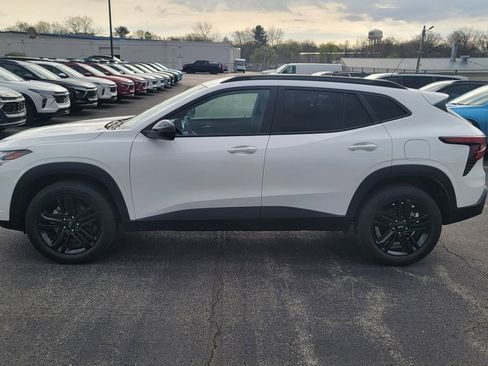 Used 2024 Chevrolet Trax ACTIV image 3