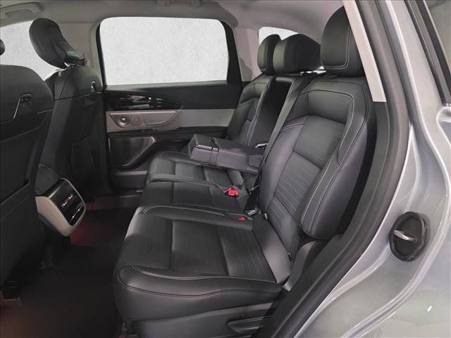 Used 2025 Lincoln Nautilus Reserve AWD/4WD image 15
