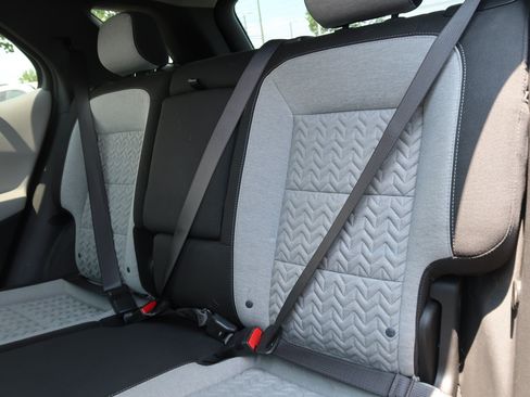 Used 2023 Chevrolet Equinox LS w/ LS Convenience Package FWD image 35
