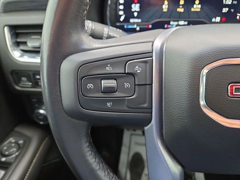 Used 2023 GMC Yukon SLT image 18
