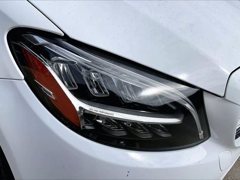 Used 2020 Mercedes-Benz C 300 4MATIC Sedan image 25