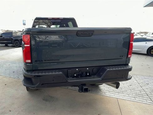 Used 2025 Chevrolet Silverado 3500 LTZ w/ LTZ Plus Package image 7