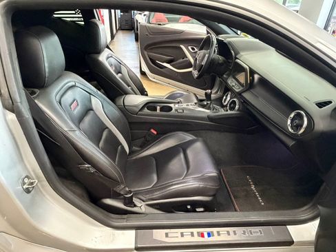 Used 2018 Chevrolet Camaro SS w/ Redline Edition RWD image 31