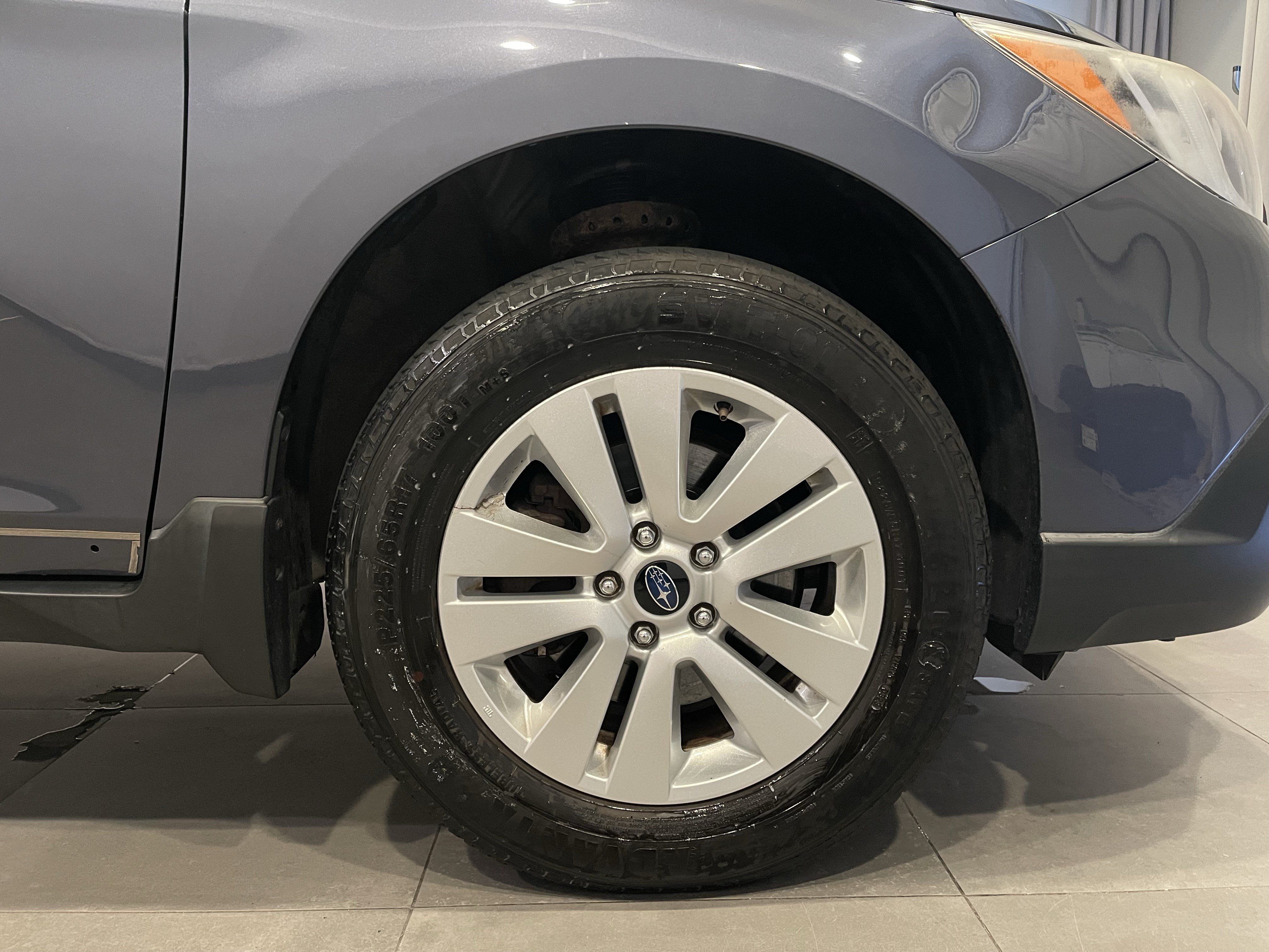 Used 2017 Subaru Outback 2.5i Premium AWD/4WD image 10