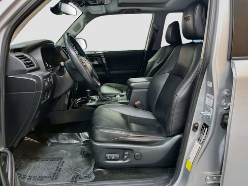 Used 2021 Toyota 4Runner Venture w/ Moonroof Package AWD/4WD image 21