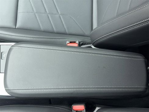 Used 2025 BMW X1 xDrive28i image 38