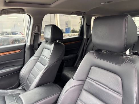 Used 2017 Honda CR-V Touring image 10