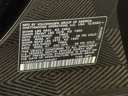 Used 2021 Volkswagen Atlas Cross Sport SE w/ Panoramic Sunroof Package AWD/4WD image 35