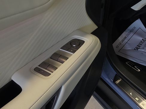 New 2026 Lexus ES 500e AWD/4WD image 13