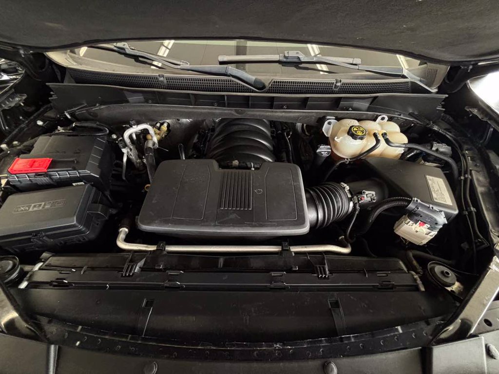 Used 2021 GMC Yukon XL Denali w/ Advanced Technology Package AWD/4WD image 22