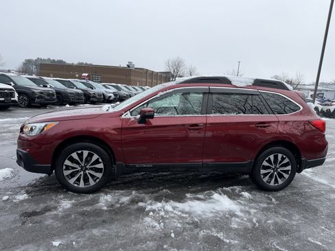Used 2017 Subaru Outback 2.5i Limited image 13
