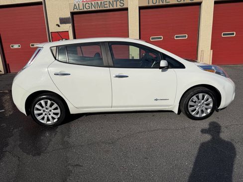 Used 2015 Nissan Leaf S w/ Charge Package image 7