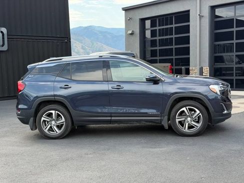 Used 2019 GMC Terrain SLT w/ Preferred Package AWD/4WD image 3